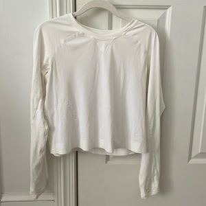 LULULEMON white cropped long sleeve